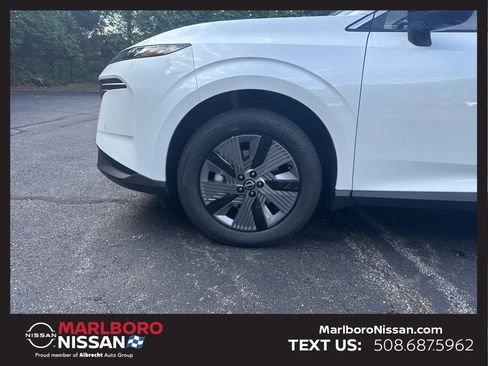 New 2025 Nissan Murano SL image 11