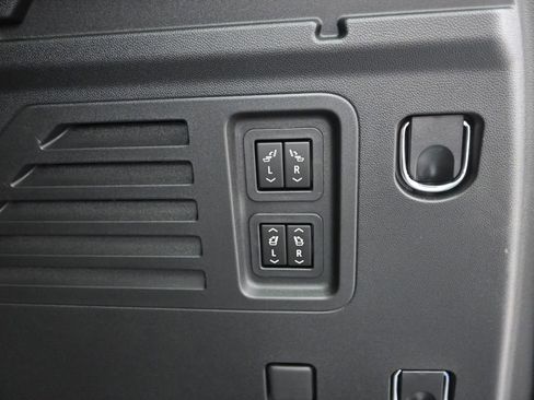 New 2026 Buick Enclave Preferred w/ Power Package image 11