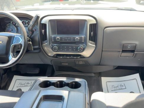 Used 2018 Chevrolet Silverado 1500 LT AWD/4WD image 13
