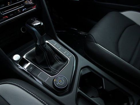 New 2025 Volkswagen Taos SEL AWD/4WD image 7