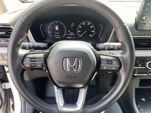 Used 2024 Honda Pilot EX-L image 34