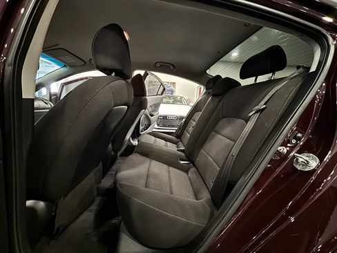 Used 2017 Kia Forte LX FWD image 14