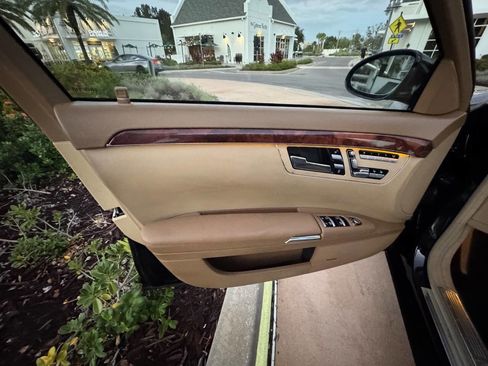 Used 2009 Mercedes-Benz S 550 image 27