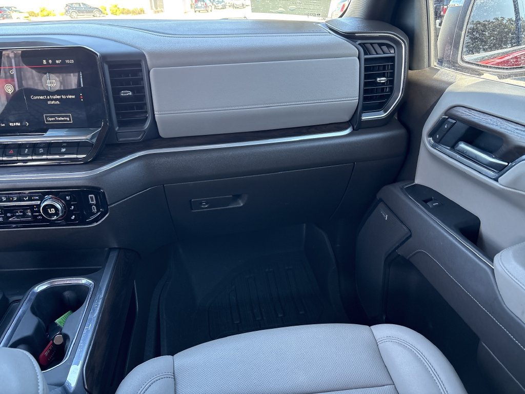 Used 2025 GMC Sierra 1500 SLT w/ SLT Premium Plus Package AWD/4WD image 15