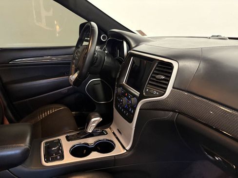 Used 2018 Jeep Grand Cherokee Trackhawk AWD/4WD image 46