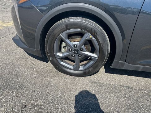 Used 2025 Kia K4 LXS image 28