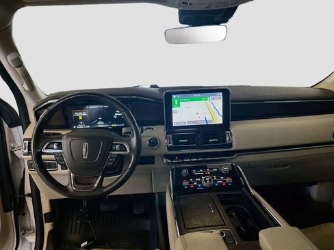 Used 2019 Lincoln Navigator Reserve AWD/4WD image 24
