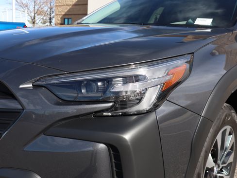 Used 2025 Subaru Outback Limited image 14