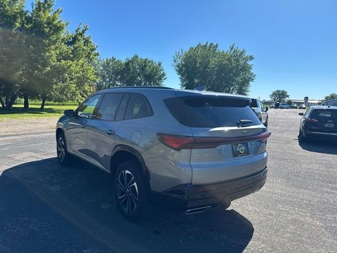 Used 2026 Buick Enclave Sport Touring AWD/4WD image 3