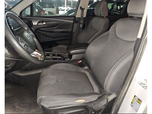 Used 2019 Hyundai Santa Fe SE image 25