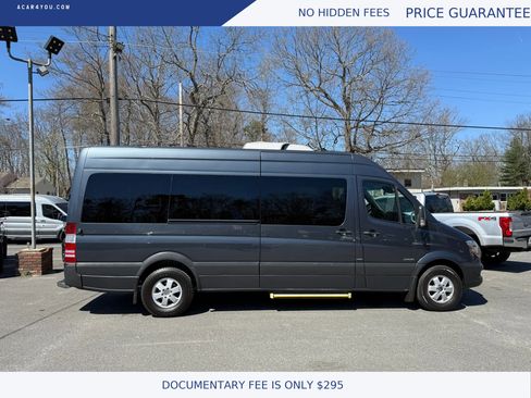 Used 2015 Mercedes-Benz Sprinter 2500 image 5