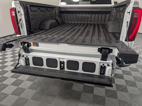 Used 2025 GMC Sierra 2500 Denali AWD/4WD image 30