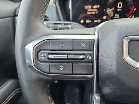 Used 2025 GMC Terrain Elevation image 11