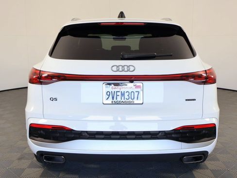 Used 2025 Audi Q5 Premium w/ Convenience Package AWD/4WD image 5