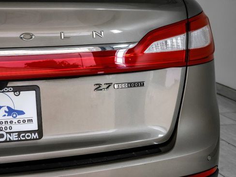 Used 2016 Lincoln MKX Reserve w/ Technology Package FWD image 51