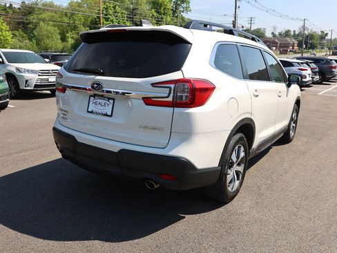Used 2023 Subaru Ascent Premium w/ Convenience Package AWD/4WD image 7