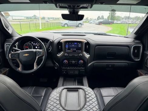 Used 2022 Chevrolet Silverado 2500 High Country w/ Z71 Off-Road Package AWD/4WD image 6