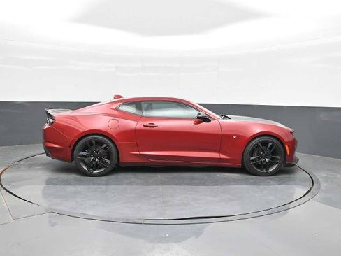 Used 2020 Chevrolet Camaro LT w/ 1LE Track Performance Package RWD image 9