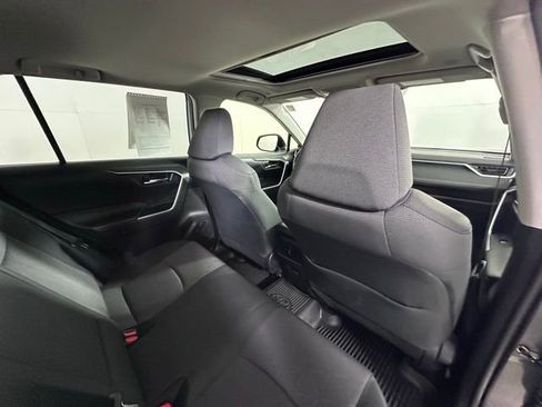 Used 2023 Toyota RAV4 XLE w/ Convenience Package image 12