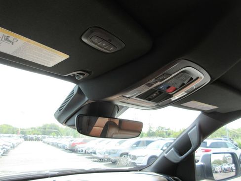 Used 2024 RAM 1500 Limited AWD/4WD image 35