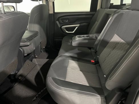 Used 2023 Nissan Titan SV image 19
