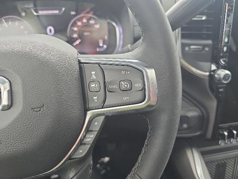 Used 2026 RAM 2500 Laramie AWD/4WD image 13