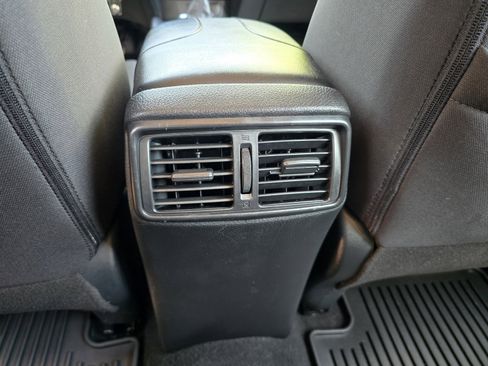 Used 2020 Nissan Rogue S FWD image 24