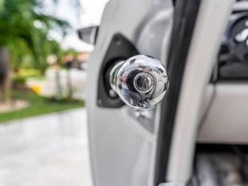 Used 2014 Rolls-Royce Phantom Drophead Coupe image 85