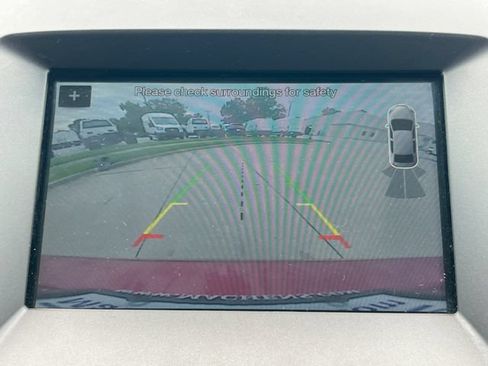 Used 2018 Ford Edge Titanium w/ Technology Package FWD image 23
