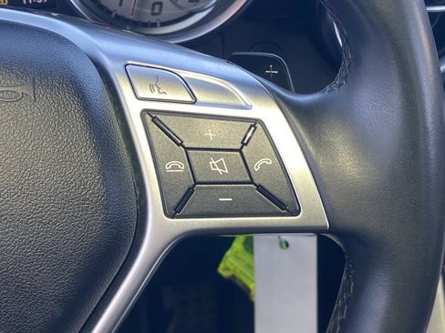 Used 2014 Mercedes-Benz SLK 350 image 25