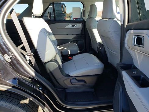 New 2026 Ford Explorer Active w/ Active Comfort Package image 27