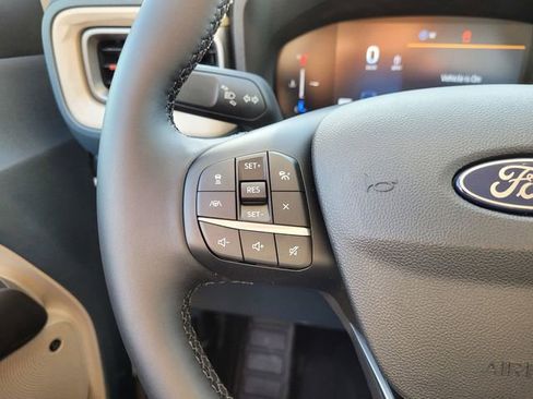 New 2025 Ford Maverick Lariat image 11