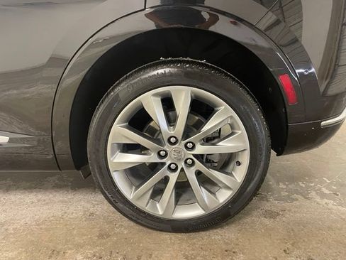 Used 2023 Buick Envision Avenir AWD/4WD image 10