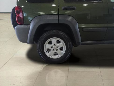 Used 2007 Jeep Liberty Sport AWD/4WD image 26
