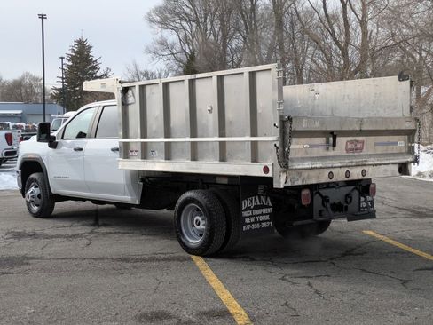 Used 2022 GMC Sierra 3500 Pro w/ Convenience Package image 5
