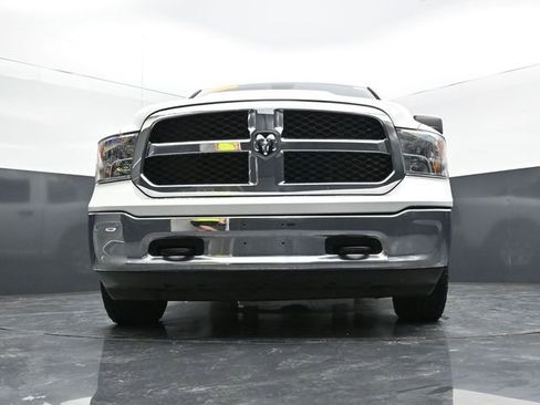 Used 2022 RAM 1500 Classic SLT AWD/4WD image 49