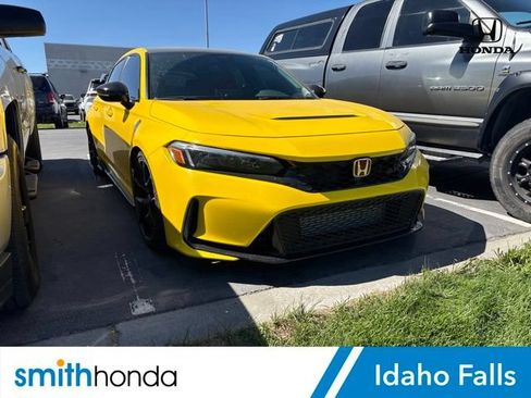 Used 2025 Honda Civic Type R image 1