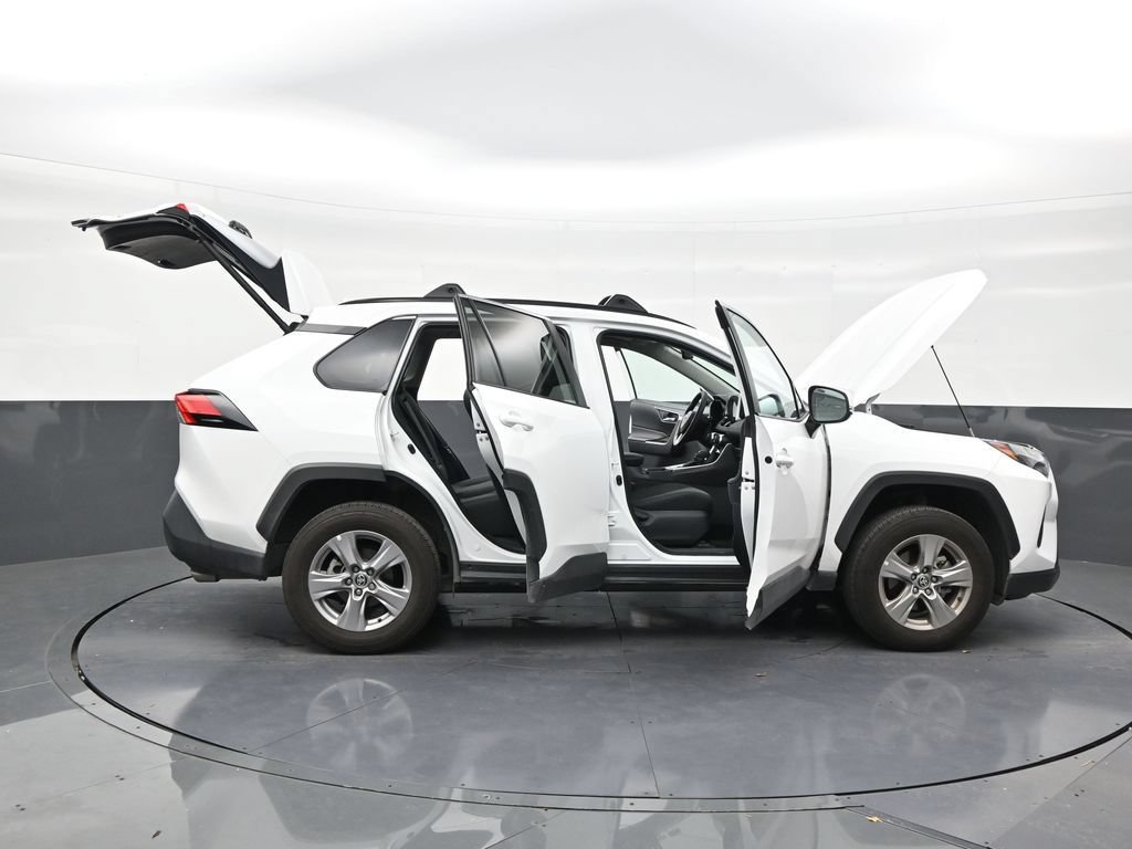 Used 2025 Toyota RAV4 XLE w/ Convenience Package AWD/4WD image 29