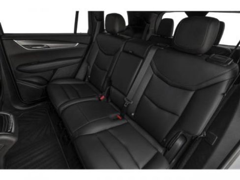 Used 2025 Cadillac XT6 Luxury FWD image 15