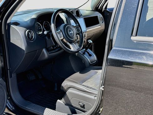Used 2012 Jeep Patriot Limited AWD/4WD image 11