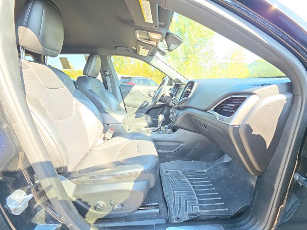 Used 2019 Jeep Cherokee High Altitude AWD/4WD image 4