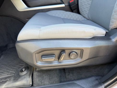 Used 2025 Toyota Tundra SR5 AWD/4WD image 13