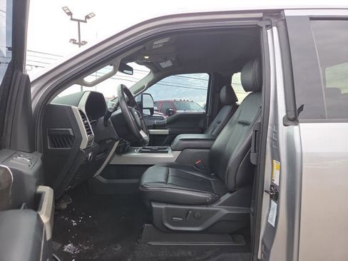 Used 2021 Ford F350 Lariat w/ Chrome Package image 9