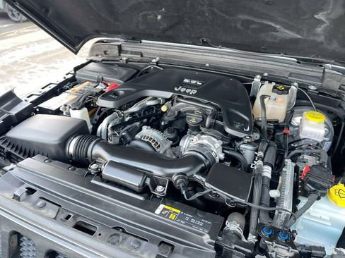 Used 2020 Jeep Wrangler Unlimited Sport S image 28