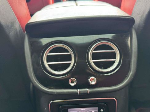 Used 2018 Bentley Bentayga AWD/4WD image 59