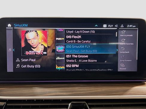 Used 2023 BMW 530e w/ Premium Package image 11