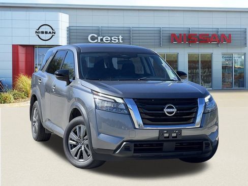 Certified 2024 Nissan Pathfinder S image 1