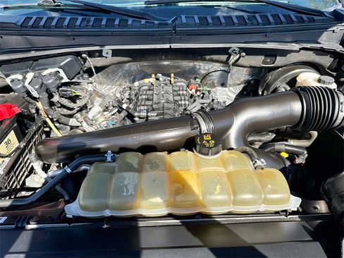 Used 2021 Ford Expedition Max Limited image 34