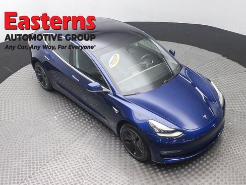 Used 2018 Tesla Model 3 Long Range AWD/4WD image 3