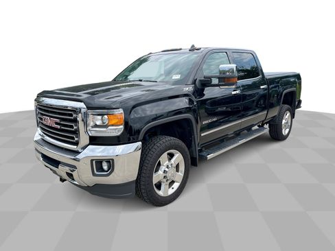 Used 2016 GMC Sierra 2500 SLT w/ Duramax Plus Package AWD/4WD image 5